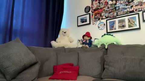 Snapshot of daveandben chatting on 10-04-25, 10:35 DaveAndBen online show from 10-04-25, 10:35