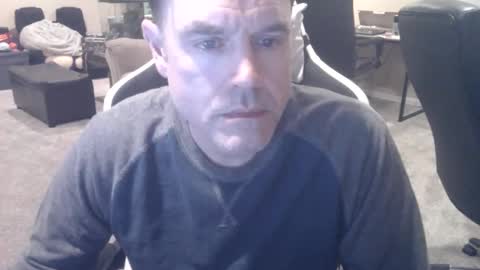 Snapshot of daved14u chatting on 05-04-26, 05:58 daved14u online show from 05-04-26, 05:58