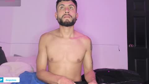 Snapshot of davgostoso chatting on 02-10-25, 03:13 Dave y Salvatore online show from 02-10-25, 03:13