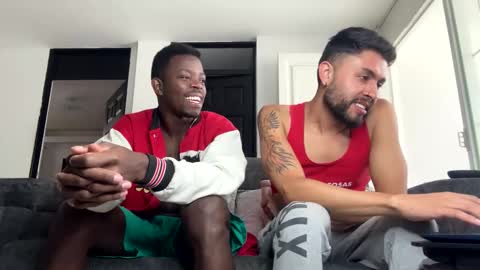 Snapshot of davgostoso chatting on 03-01-25, 03:27 Dave y Salvatore online show from 03-01-25, 03:27