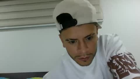 Snapshot of david1269287588 chatting on 05-20-26, 03:45 david1269287588 online show from 05-20-26, 03:45