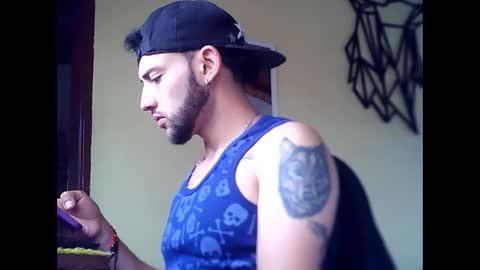 Snapshot of david23vergota chatting on 10-21-25, 12:06 david23vergota online show from 10-21-25, 12:06