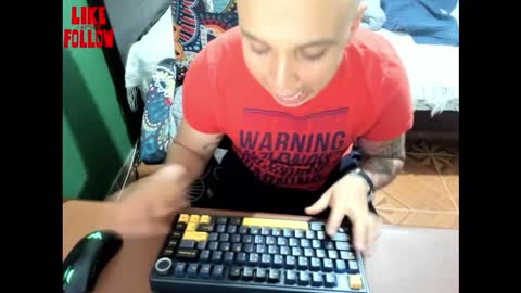 Snapshot of david_2789 chatting on 02-28-26, 11:17 David online show from 02-28-26, 11:17