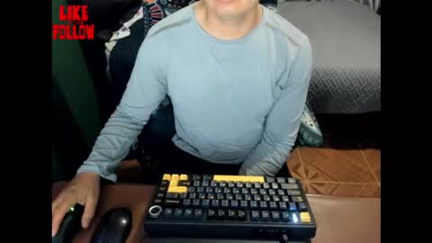 Snapshot of david_2789 chatting on 03-24-26, 11:43 David online show from 03-24-26, 11:43