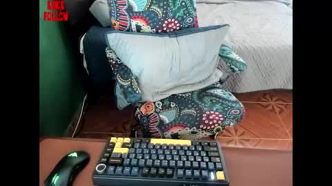 Snapshot of david_2789 chatting on 04-02-26, 07:33 David online show from 04-02-26, 07:33