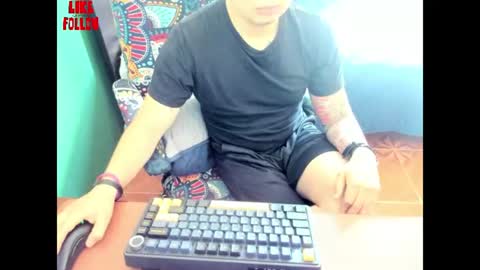 Snapshot of david_2789 chatting on 08-02-26, 08:29 David online show from 08-02-26, 08:29