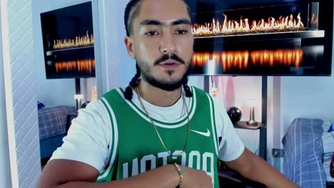 Hey im David that loves to explore and speak their fantasies. Very open talktative and nice. Feel free to chat with me online show from 06-30-26, 12:22