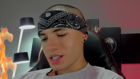 David Jons online show from 01-20-25, 01:07