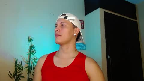 Snapshot of david_neill chatting on 12-23-24, 03:01 David Neill online show from 12-23-24, 03:01