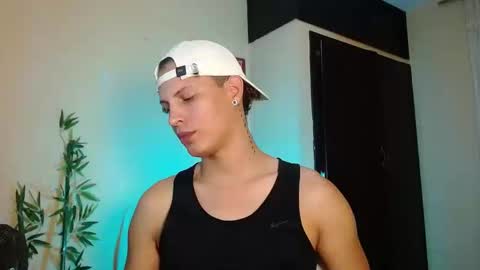 Snapshot of david_neill chatting on 12-23-24, 07:30 David Neill online show from 12-23-24, 07:30