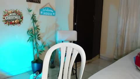 Snapshot of david_neill chatting on 12-28-24, 04:51 David Neill online show from 12-28-24, 04:51