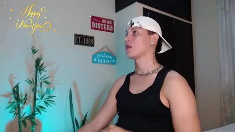 Snapshot of david_neill chatting on 01-03-25, 09:36 David Neill online show from 01-03-25, 09:36