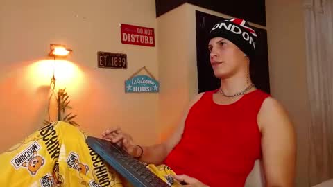 Snapshot of david_neill chatting on 01-09-25, 03:47 David Neill online show from 01-09-25, 03:47