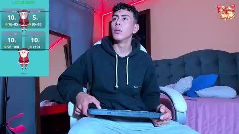 Snapshot of david_savage_ chatting on 12-21-24, 11:11 david online show from 12-21-24, 11:11