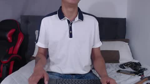 Snapshot of david_savage_ chatting on 12-03-25, 09:46 david online show from 12-03-25, 09:46