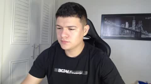 Snapshot of david_smit_ chatting on 01-06-25, 02:03 david smit online show from 01-06-25, 02:03