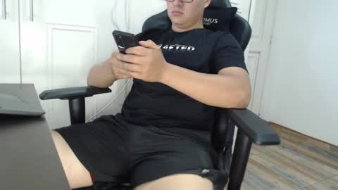 Snapshot of david_smit_ chatting on 01-27-25, 03:18 david smit online show from 01-27-25, 03:18