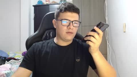 Snapshot of david_smit_ chatting on 02-28-25, 06:31 david smit online show from 02-28-25, 06:31