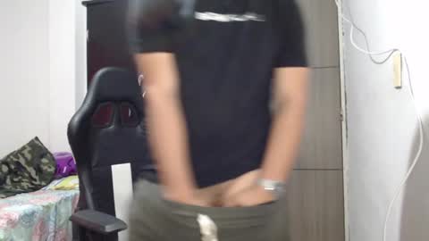 Snapshot of david_smit_ chatting on 03-06-25, 06:26 david smit online show from 03-06-25, 06:26