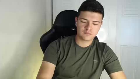 Snapshot of david_smit_ chatting on 09-10-25, 03:23 david smit online show from 09-10-25, 03:23