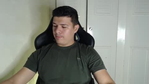 Snapshot of david_smit_ chatting on 09-11-25, 04:34 david smit online show from 09-11-25, 04:34