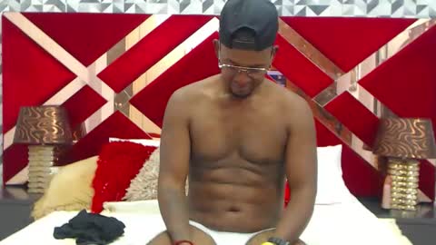 Snapshot of davidblackxl chatting on 05-27-26, 12:13 BigBulge online show from 05-27-26, 12:13