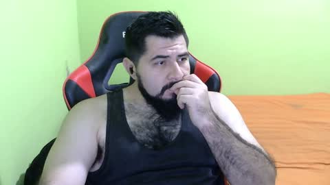 Snapshot of daviddelz chatting on 12-17-24, 06:35 David online show from 12-17-24, 06:35