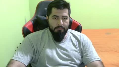 Snapshot of daviddelz chatting on 02-04-25, 06:46 David online show from 02-04-25, 06:46