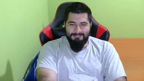 Snapshot of daviddelz chatting on 02-06-25, 06:18 David online show from 02-06-25, 06:18