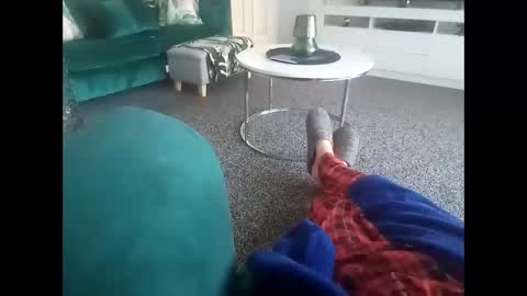 davidf75 online show from 10-05-25, 08:01