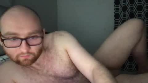 Snapshot of davidker12332147 chatting on 02-24-25, 02:40 David online show from 02-24-25, 02:40