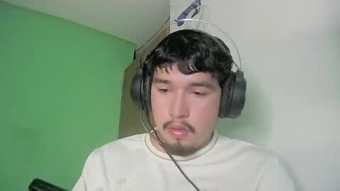 Snapshot of davidlasecuela chatting on 02-21-26, 03:29 DavidSkinny online show from 02-21-26, 03:29