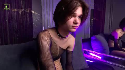 DAVID online show from 11-17-25, 02:01