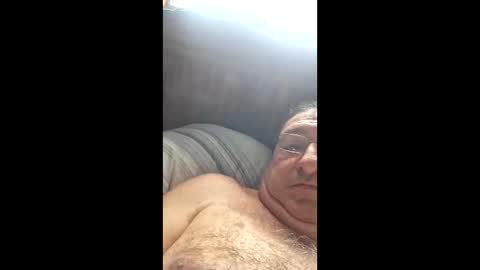 Snapshot of davidmarioslick chatting on 03-19-26, 12:42 davidmarioslick online show from 03-19-26, 12:42