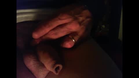 Snapshot of davidneedmore chatting on 01-01-25, 01:58 davidneedmore online show from 01-01-25, 01:58