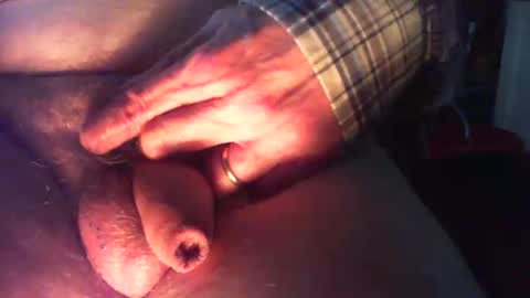 Snapshot of davidneedmore chatting on 01-24-25, 03:34 davidneedmore online show from 01-24-25, 03:34