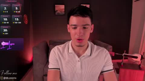 Snapshot of davidosoriox chatting on 06-15-26, 07:38 David Osorio online show from 06-15-26, 07:38