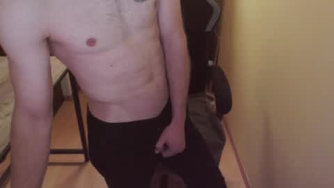 Snapshot of davidoventt chatting on 02-05-25, 11:06 davidoventt online show from 02-05-25, 11:06