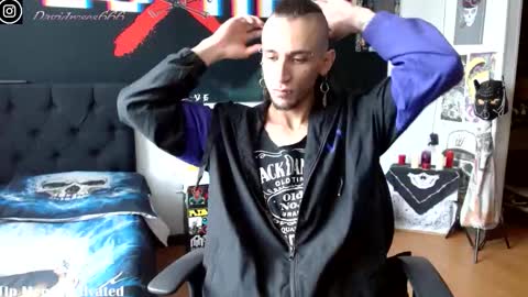   online show from 10-05-25, 07:01