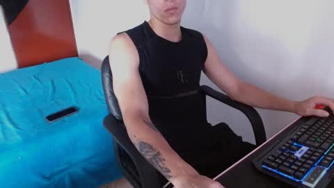 davidsalazar33 online show from 01-05-25, 06:35