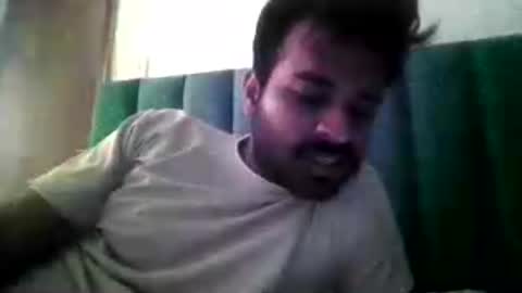 Snapshot of davidvishu975 chatting on 06-20-26, 12:41 Dude97 online show from 06-20-26, 12:41