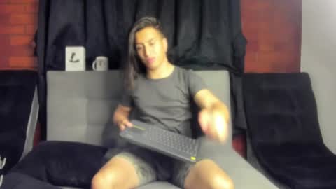 davidx_x21 online show from 01-08-25, 10:48