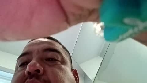 Snapshot of davidzhere222800 chatting on 10-10-25, 02:38 davidzhere222800 online show from 10-10-25, 02:38