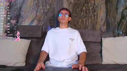 Snapshot of daviid_laid_ chatting on 02-19-26, 09:33 David online show from 02-19-26, 09:33