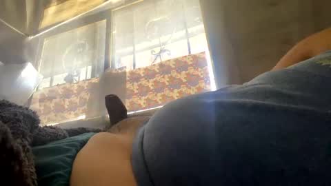 Snapshot of davzsoher chatting on 01-09-25, 04:06 davzsoher online show from 01-09-25, 04:06