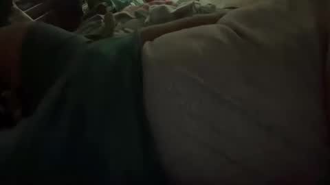 Snapshot of davzsoher chatting on 01-12-25, 10:01 davzsoher online show from 01-12-25, 10:01