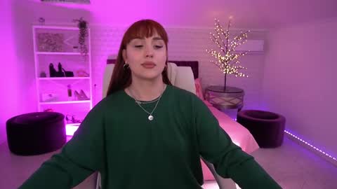 Snapshot of dawngwin chatting on 05-04-26, 12:23 DawnGwin Sasha online show from 05-04-26, 12:23