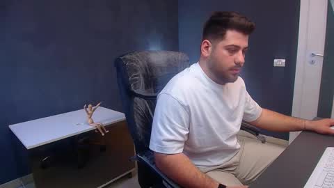 Snapshot of daxgreer chatting on 03-25-26, 06:08 DaxGreer online show from 03-25-26, 06:08