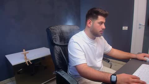 Snapshot of daxgreer chatting on 03-26-26, 05:13 DaxGreer online show from 03-26-26, 05:13