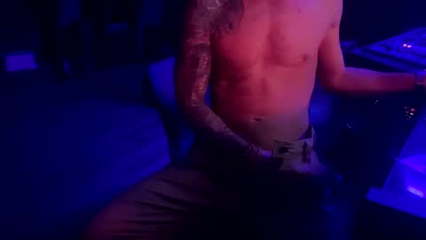 Snapshot of day__tripper chatting on 12-03-24, 09:22 day  tripper online show from 12-03-24, 09:22